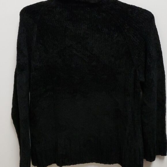 Basic editions sweater  - Picture 3 of 3